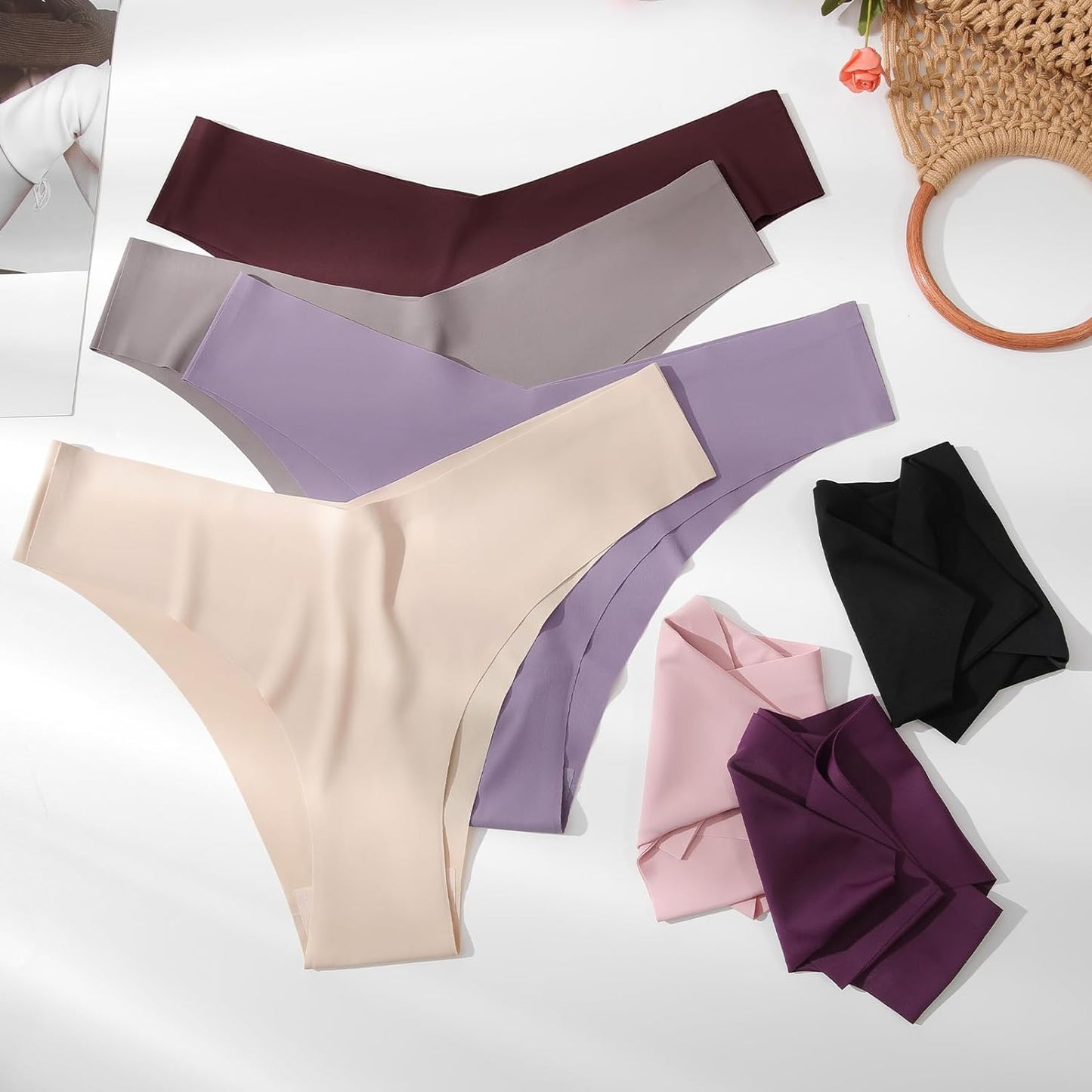 LEVAO Seamless Underwear Women Sexy Invisible No Show Cheeky Bikini Panties V-shaped
